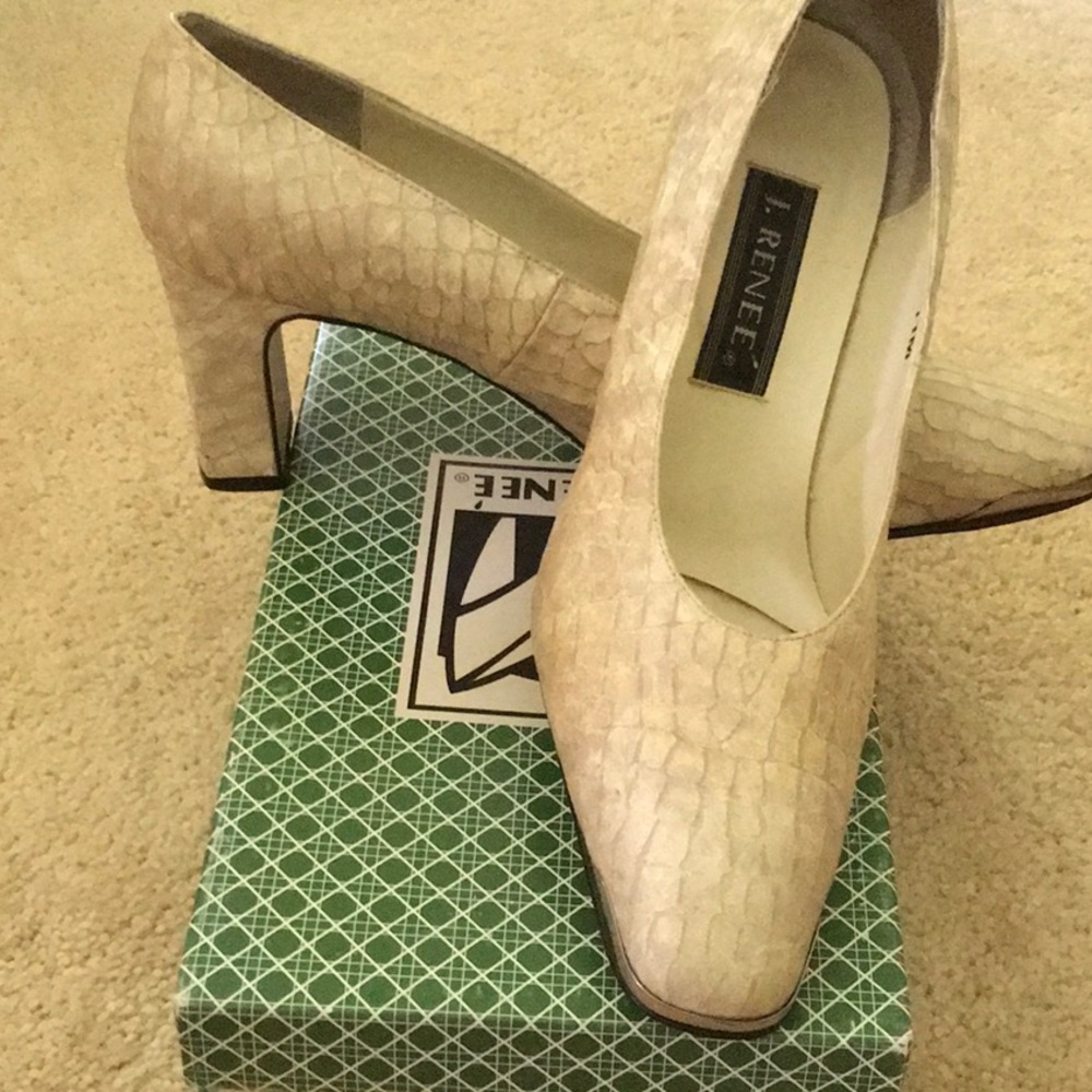 Women shoes